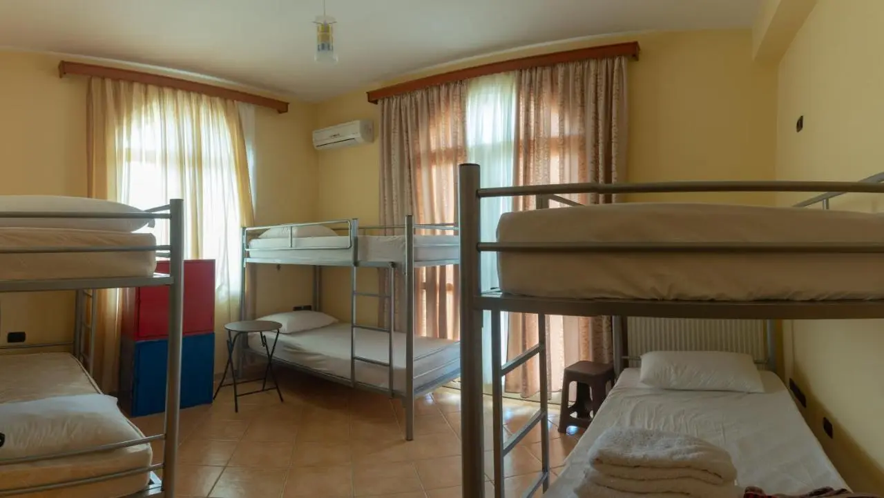 Luckyshine hostel