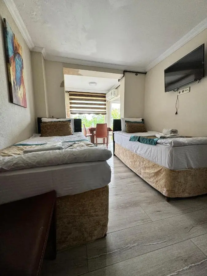 Happy Suite Boutique Hotel