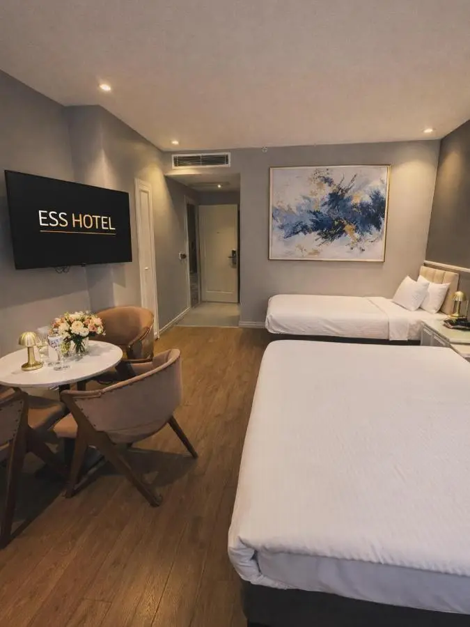 Ess Hotel