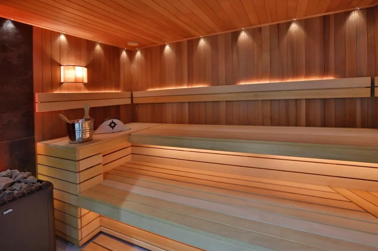 HomeBridge Hotel Apartments