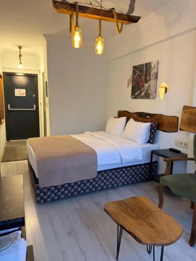 PANDAN KARAKOY SUİT