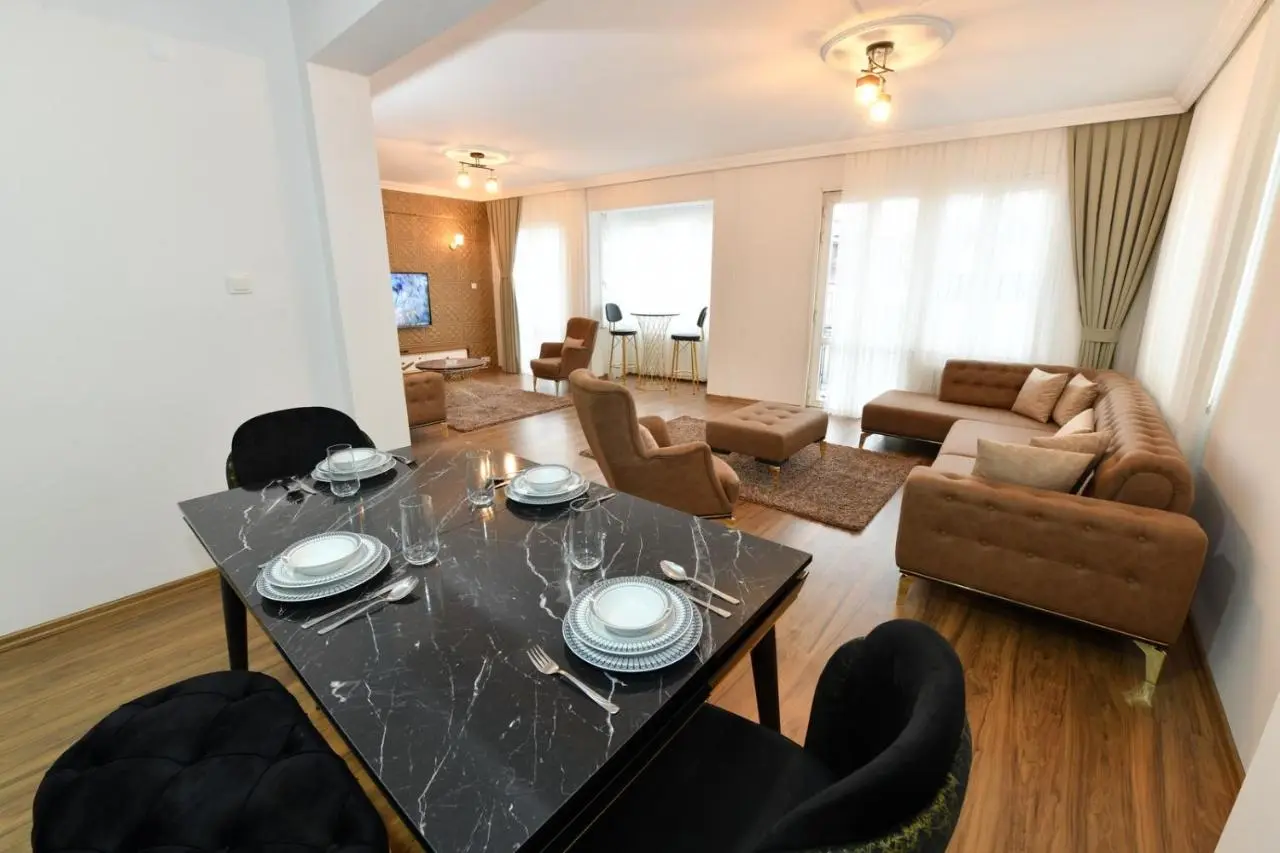 Dilek Apartments