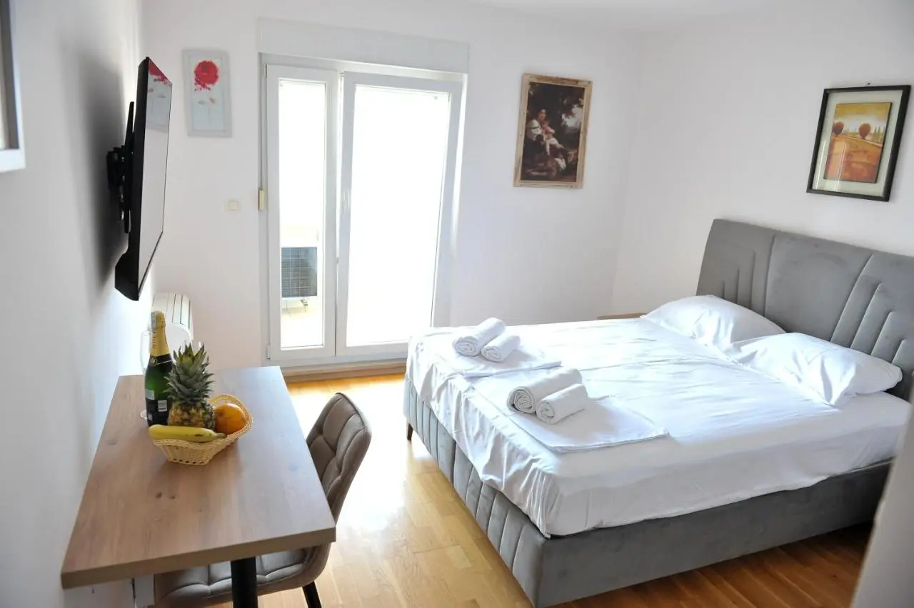 TORO Orca apartments