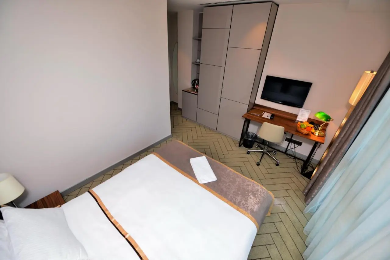 Upsuites Hotel