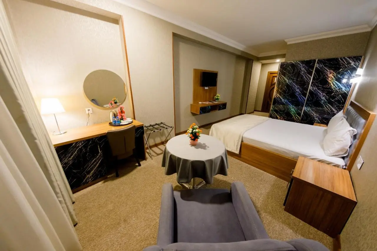 Royal Sapphire Hotel