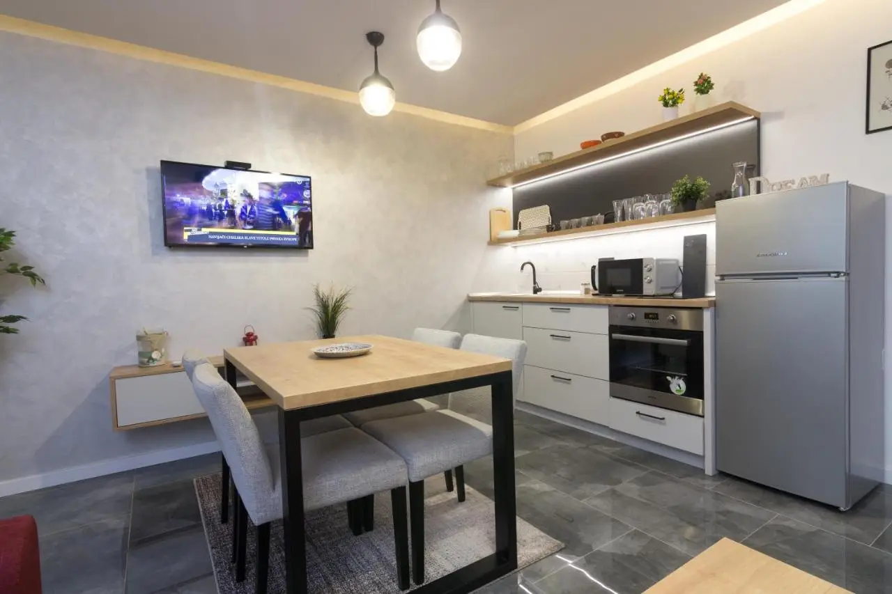 Deluxe Feliciano Apartments