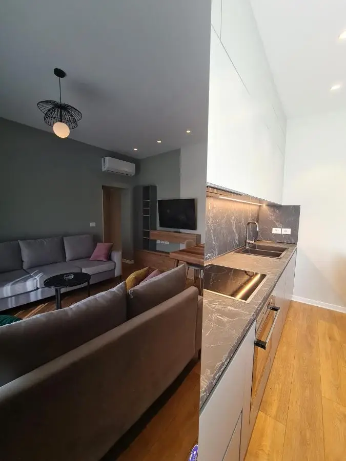 Adore - Modern Apartment
