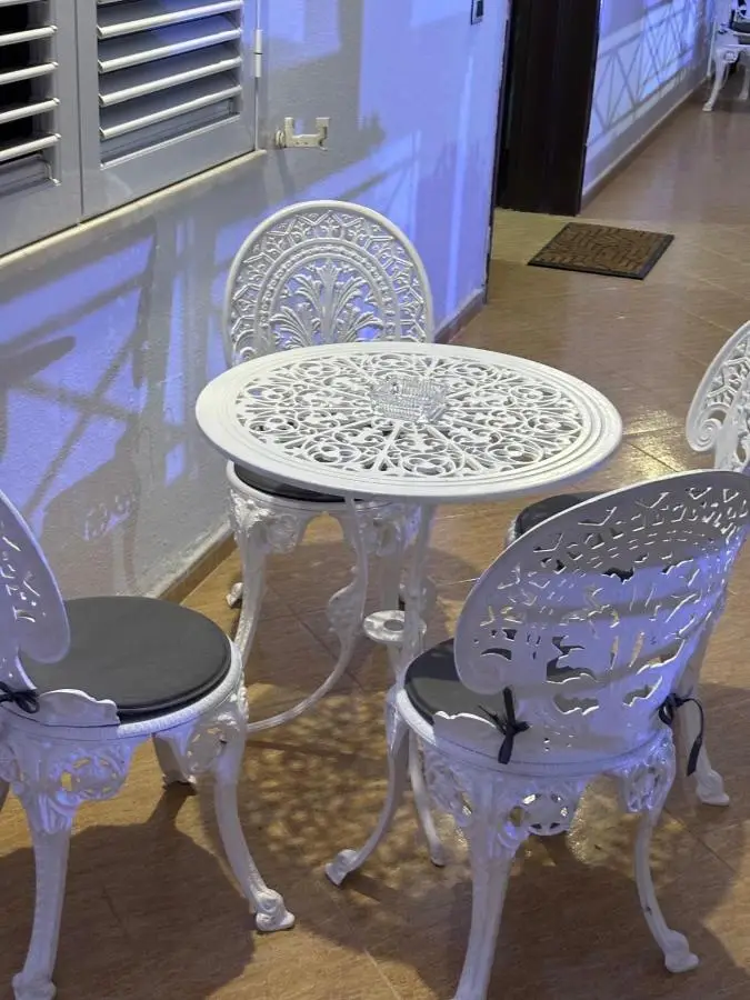 White Star Villa - Studio Apartments with Parking