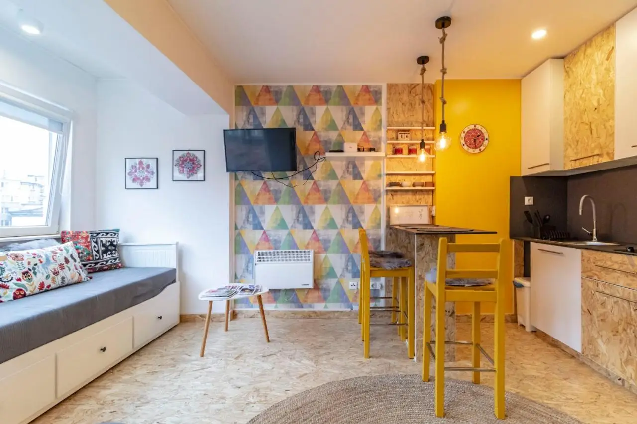 FestivalStreet Apartment