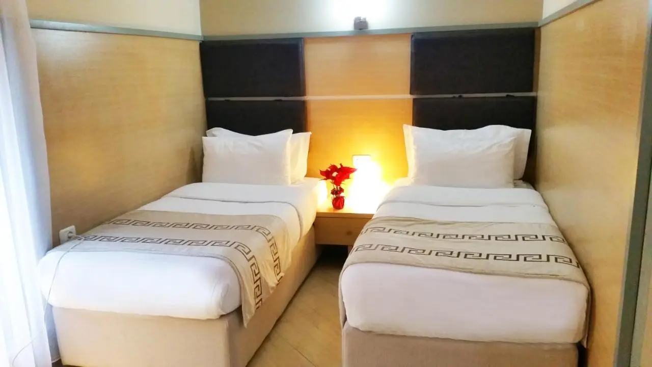 Capital Tirana Hotel Bruçi