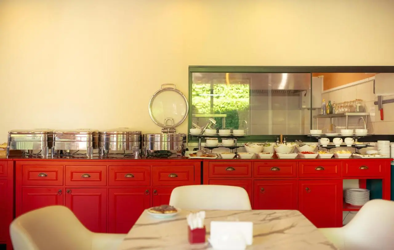 King Tamar Hotel By Luxuria Hotels