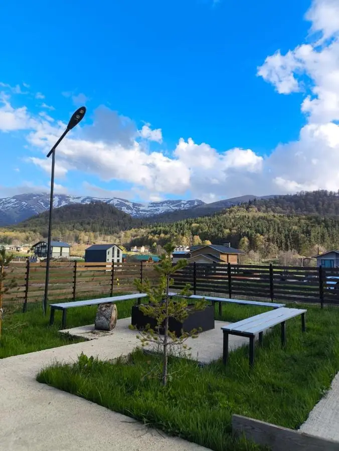 TwinSide Chalet Bakuriani