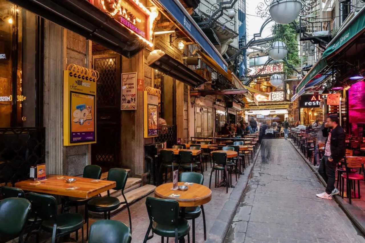 Sanat Hostel Taksim
