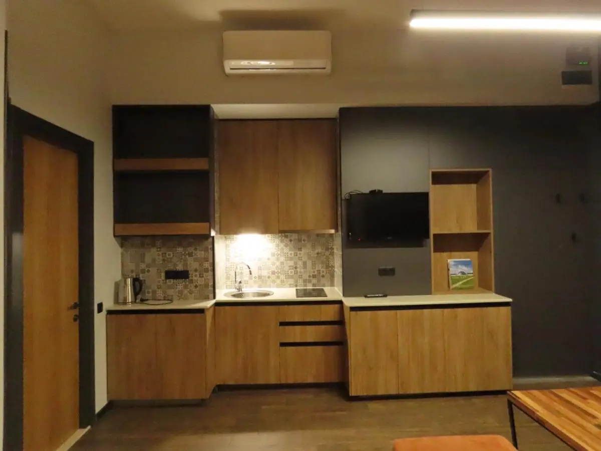 2BR loft apartment near Liberty square