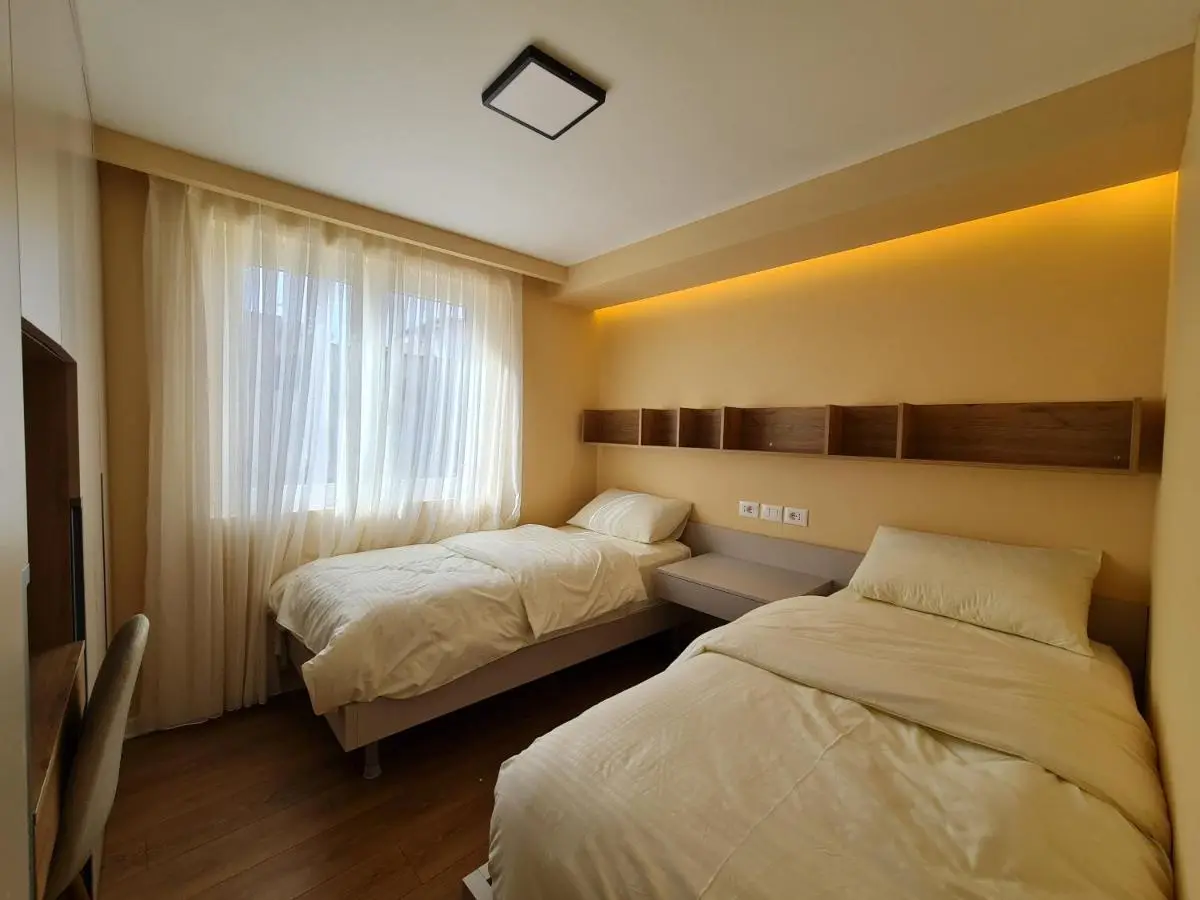Adore - Modern Apartment