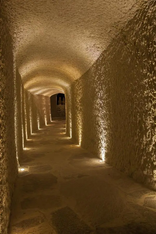 Hezen Cave Hotel