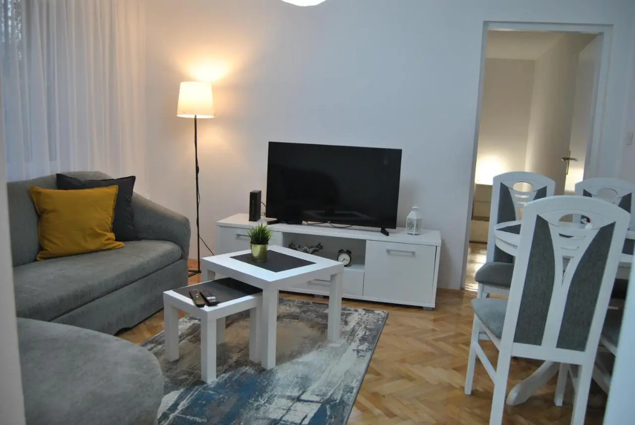 Apartments FAMILY & FRIENDS -free parking