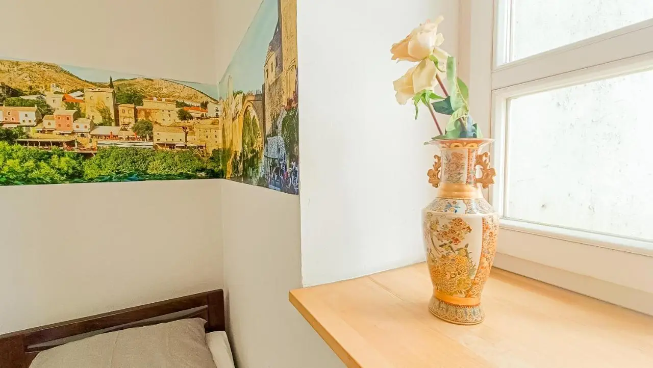 Bascarsija Guesthouse - Private Bath, TV & AirCon