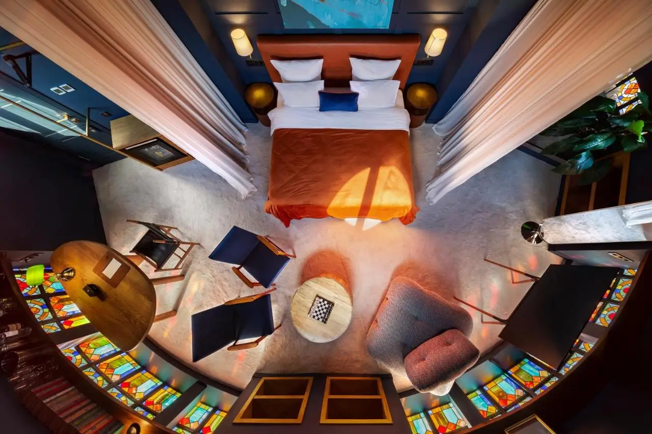 Zorba&Bond Boutique Hotel