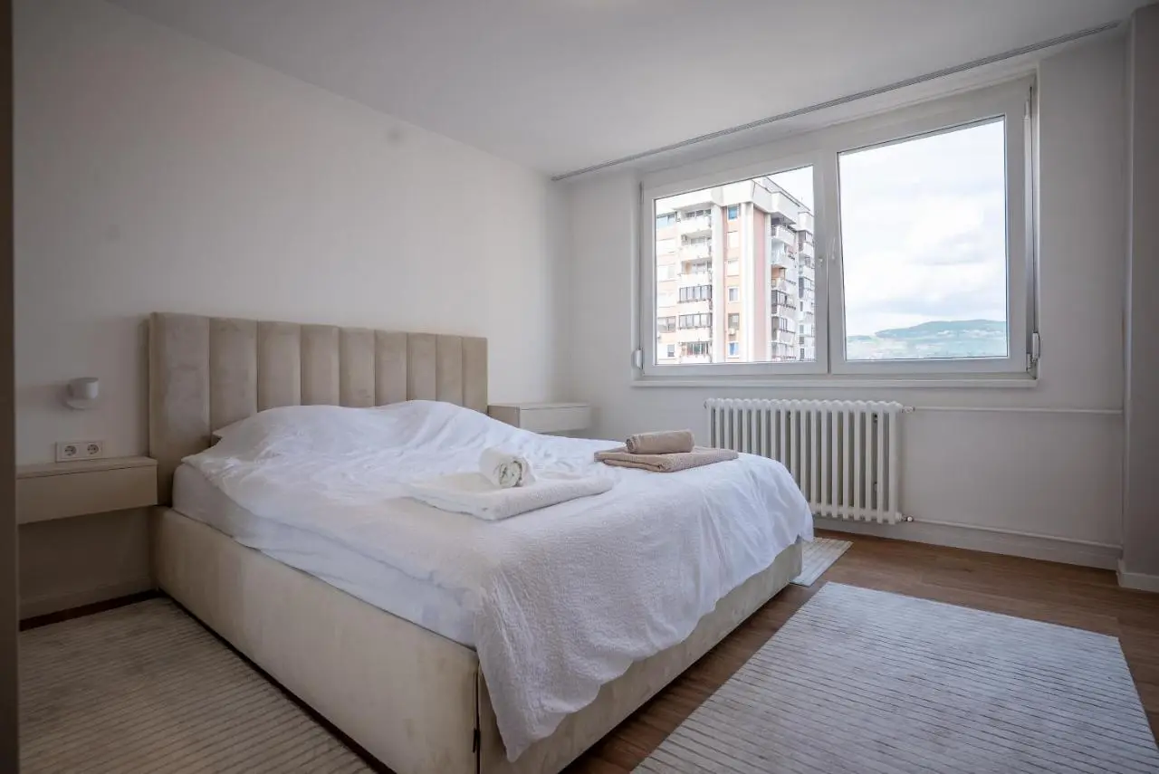Skyline Apartment