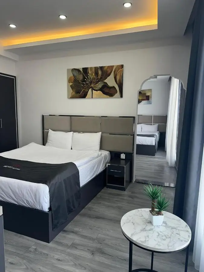 Meyzi Hotel