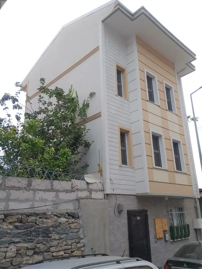 İstanbulda merkezi pitoresk konum müstakil yeni ev