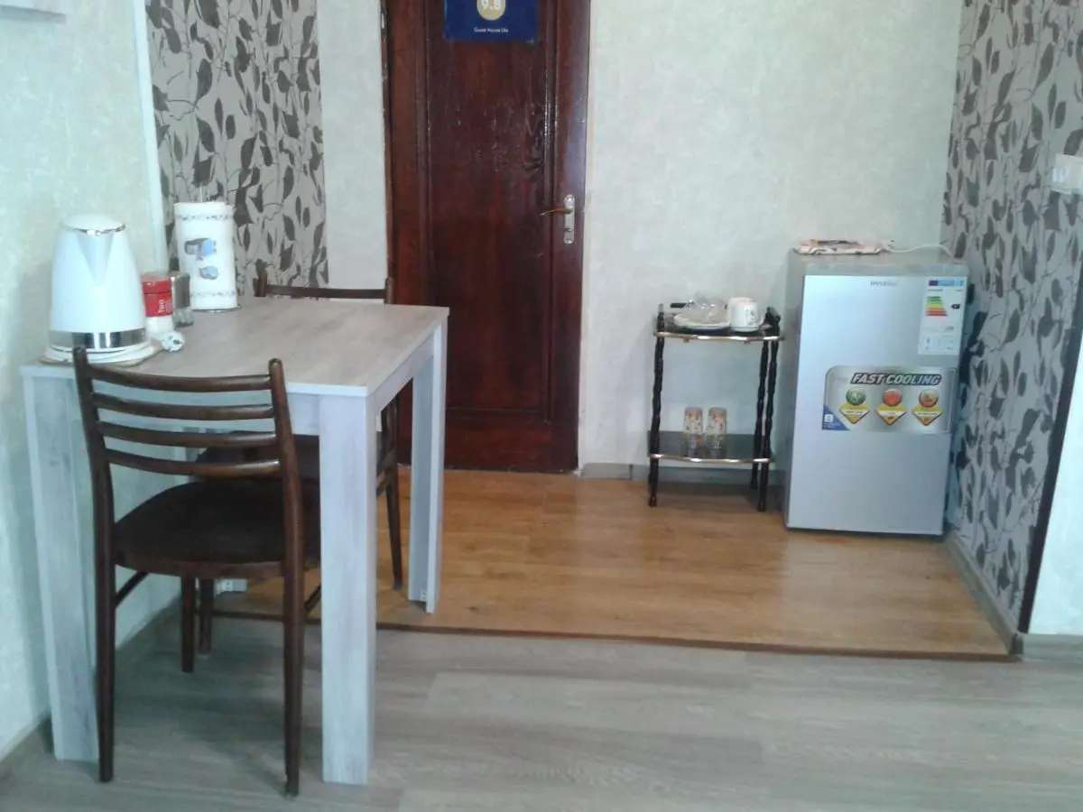 Guest house UTA