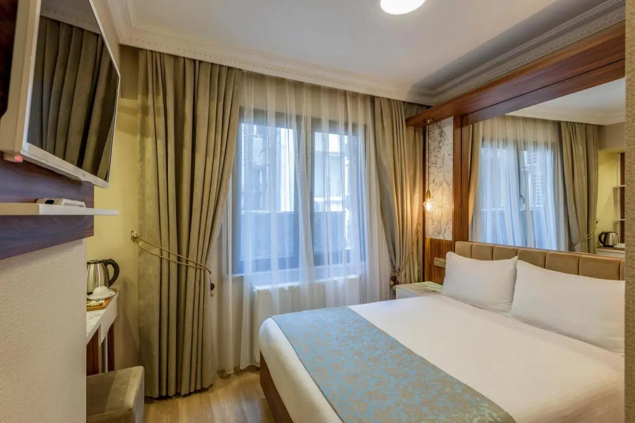 Kupeli Hotel
