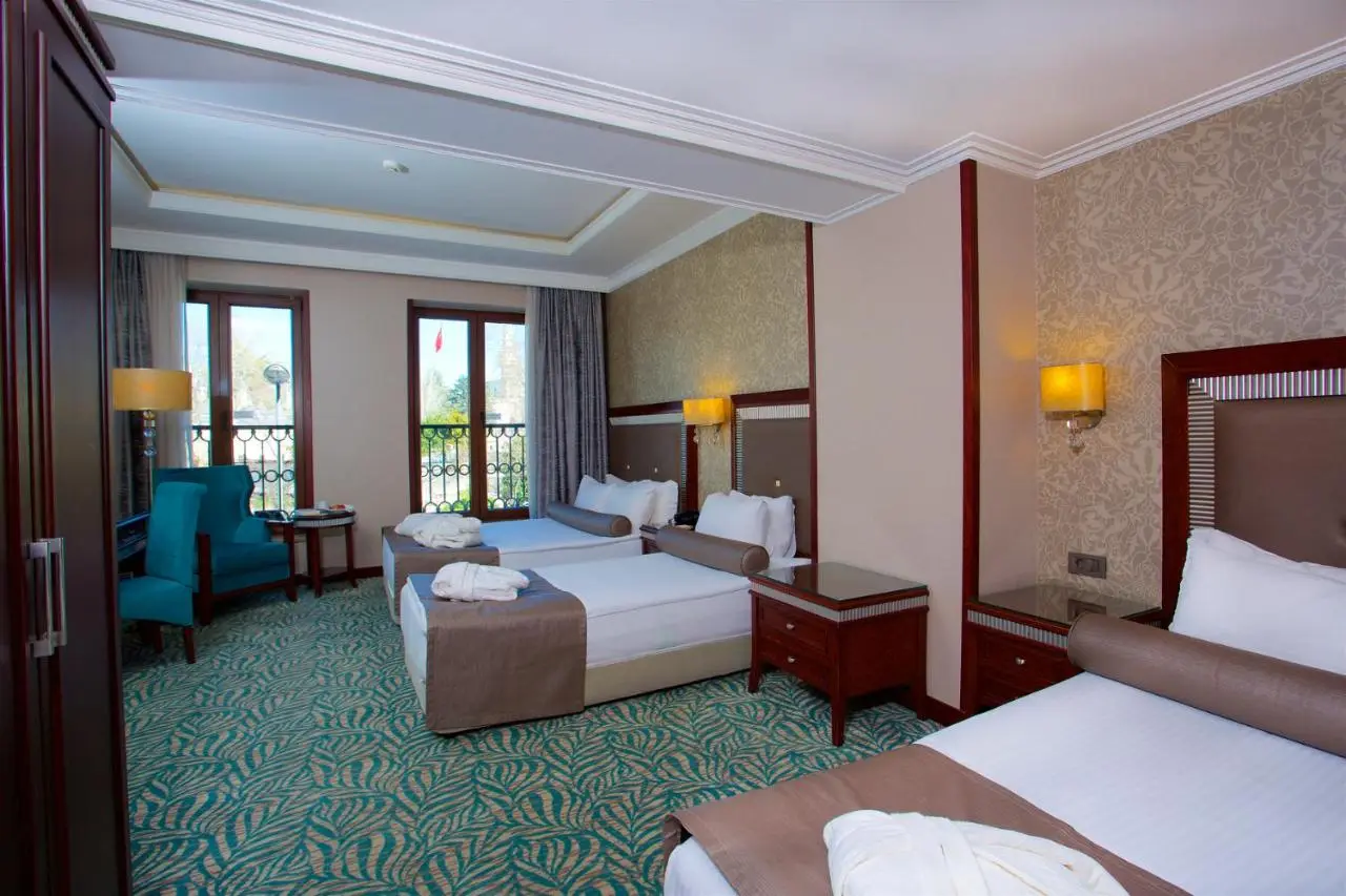Emporium Hotel