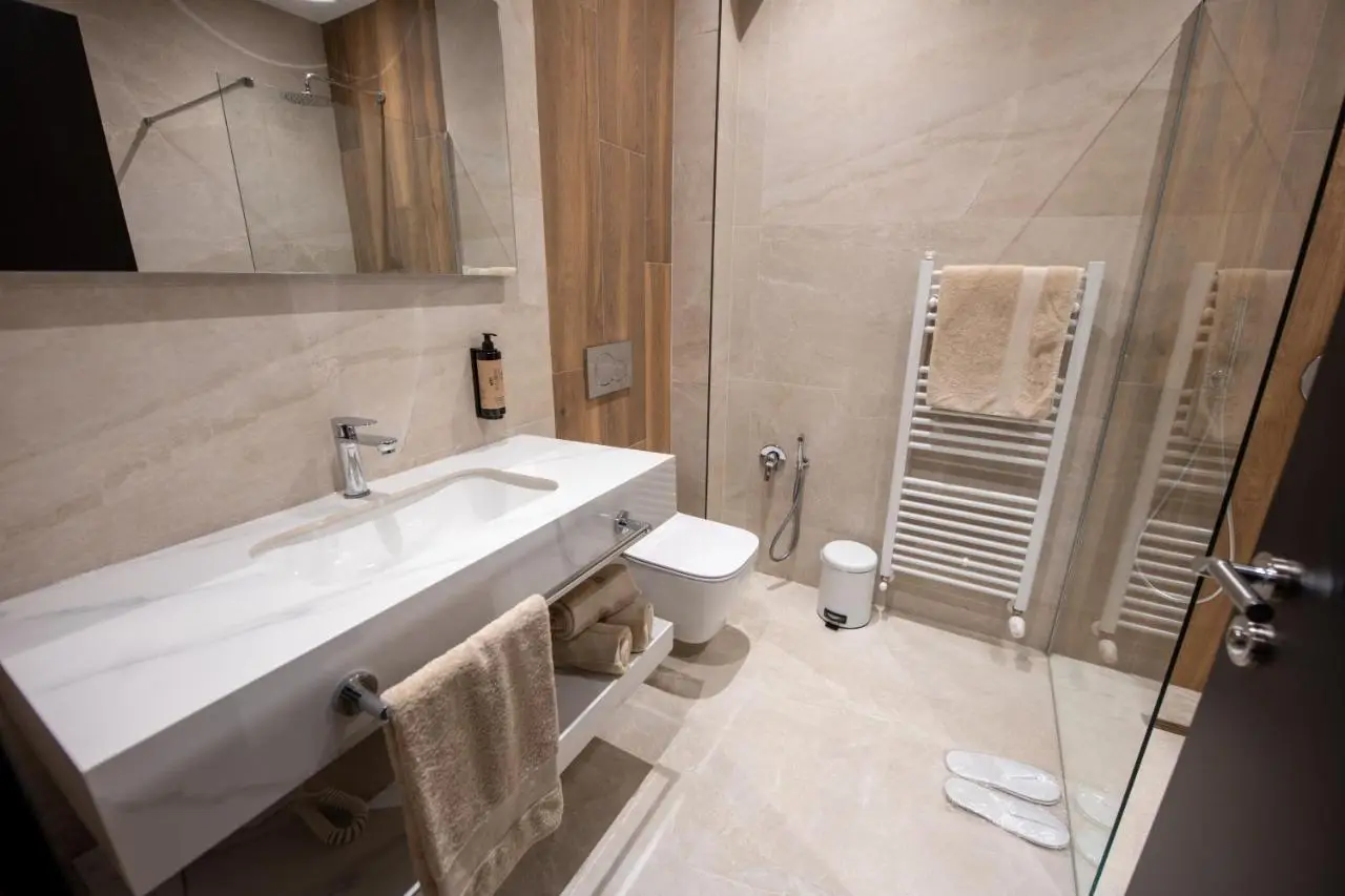 PineHill Hotel, Restaurant , Pool & Spa - RAZEM