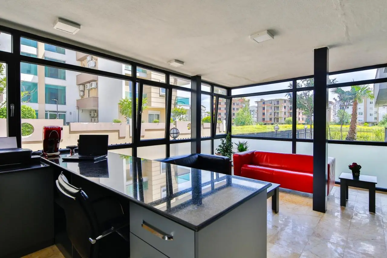 MENE SUITES
