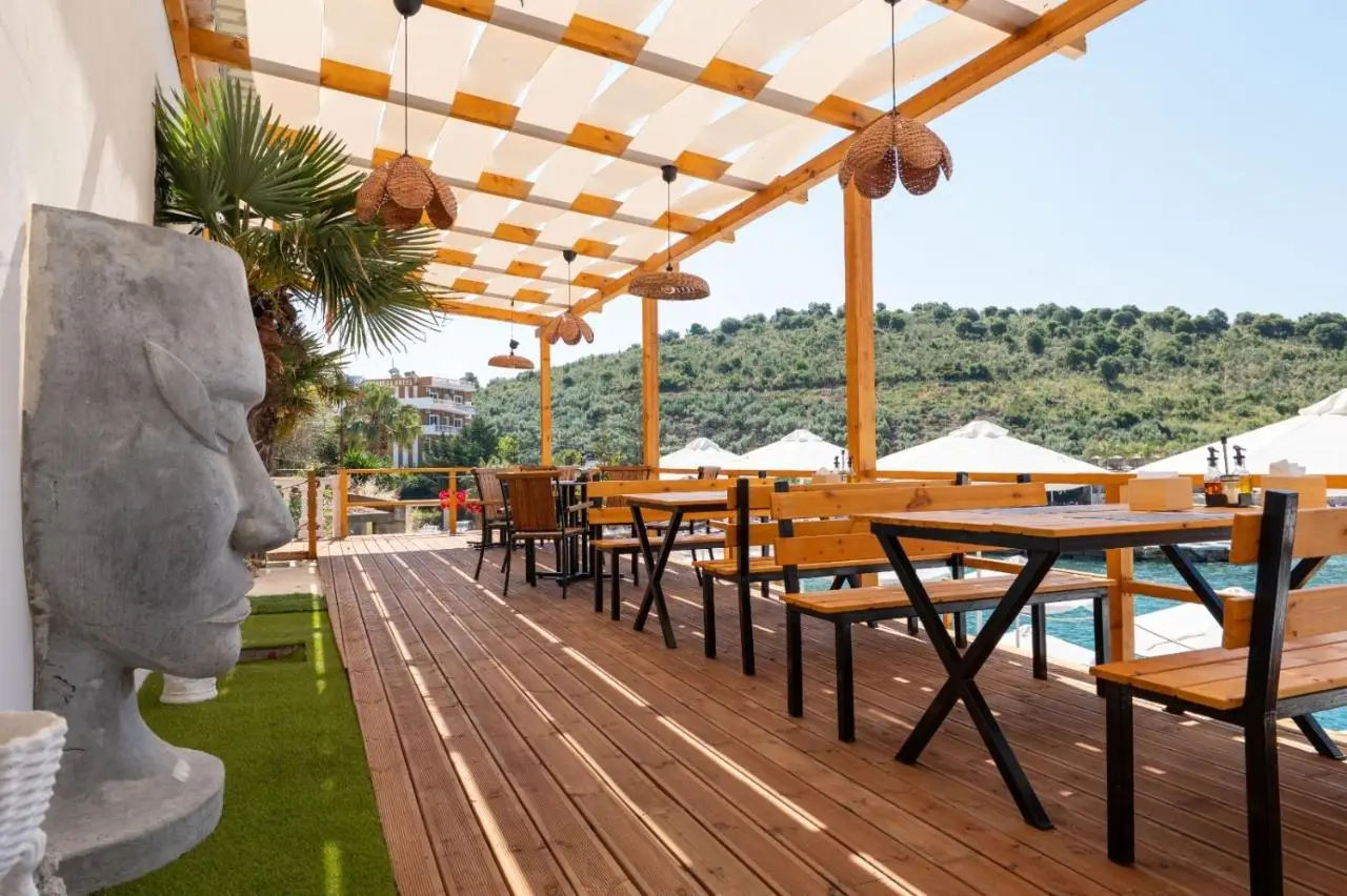 Villa Juna Beach