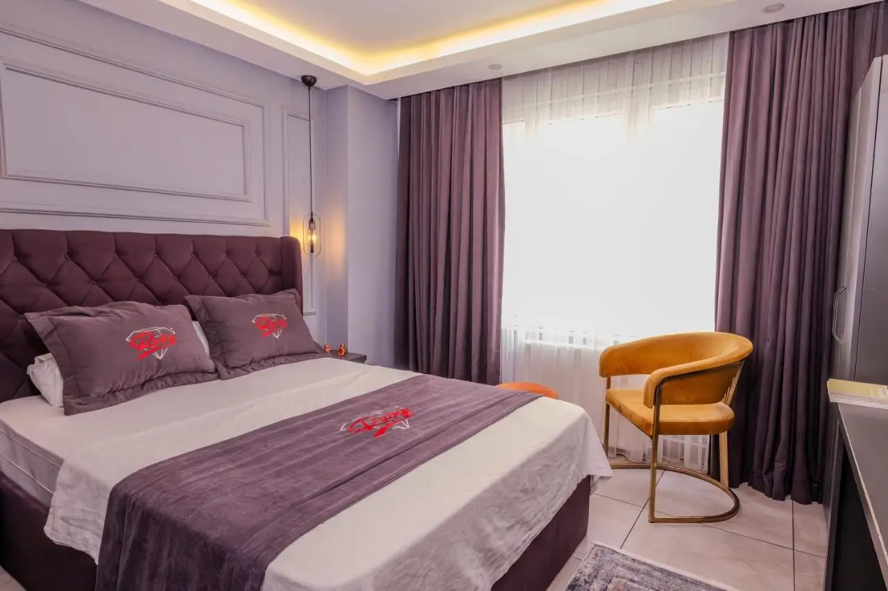 Ruby Hotel