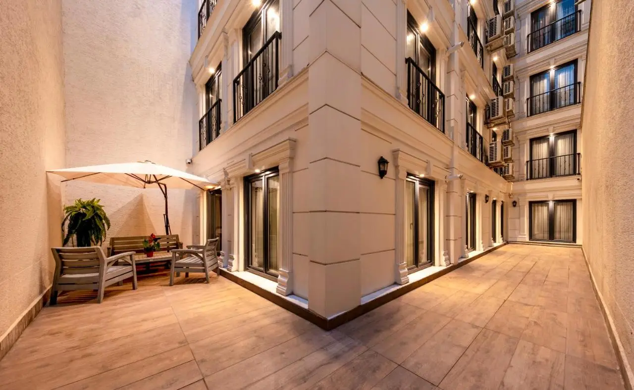 Etiz Hotels & Residences