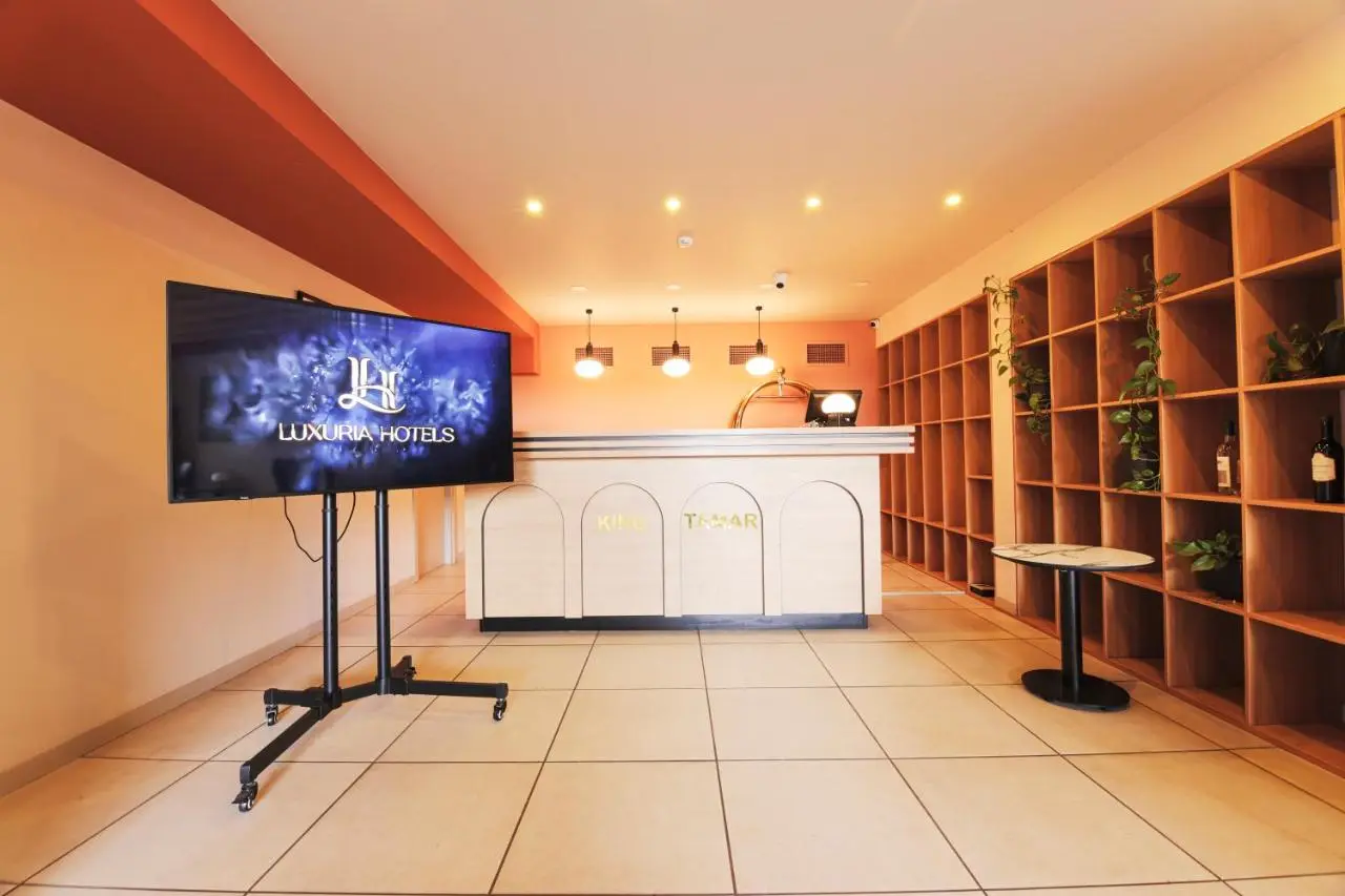 King Tamar Hotel By Luxuria Hotels