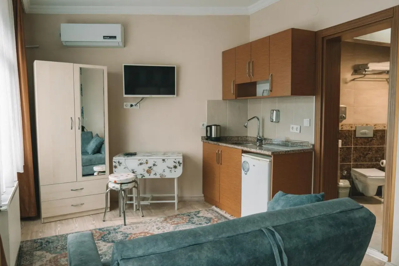 Green Life Apart Hotel