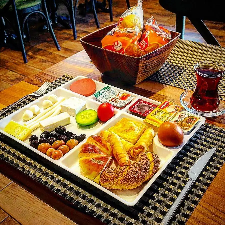 Eriza Hotel