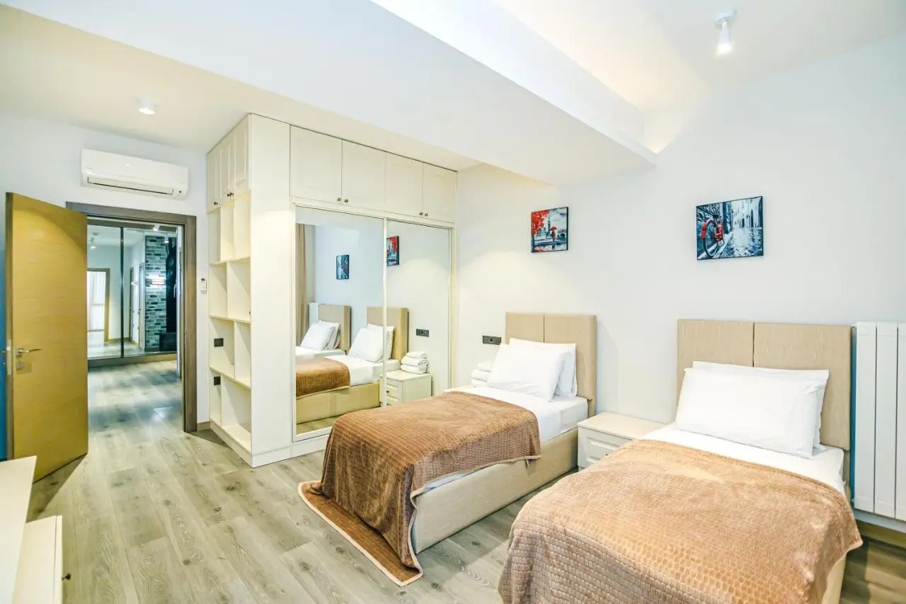 KING Luxury Apartment in Baku