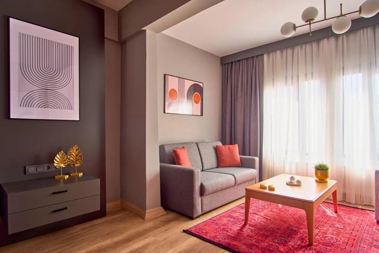 TAKS-INN Hotel