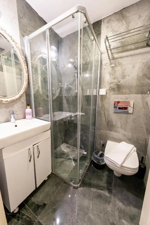Diamond Royal Hotel