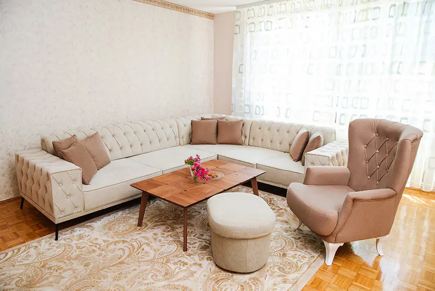 Apartment Mir