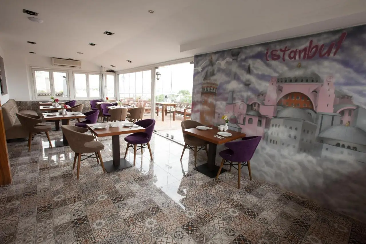 Lapis Inn Hotel & Spa ( Ex. Ambassador Hotel)