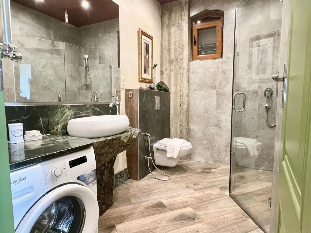T2&T3 Apartments LEVANTO