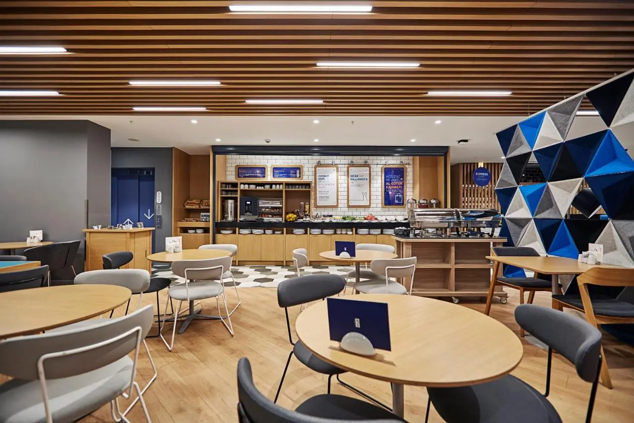 Holiday Inn Express - Istanbul - Atakoy Metro by IHG