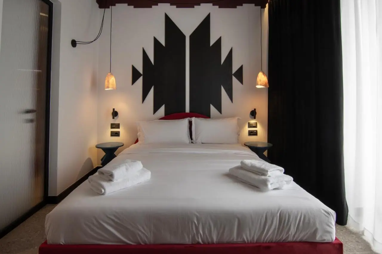 Bazaar Hotel