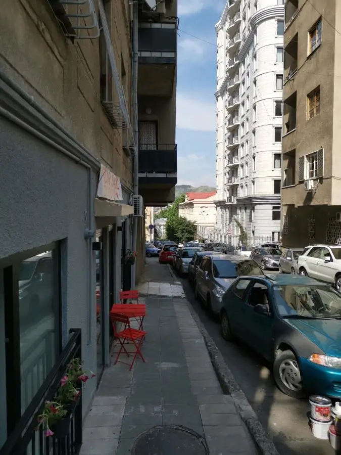 3 Rooms Hotel