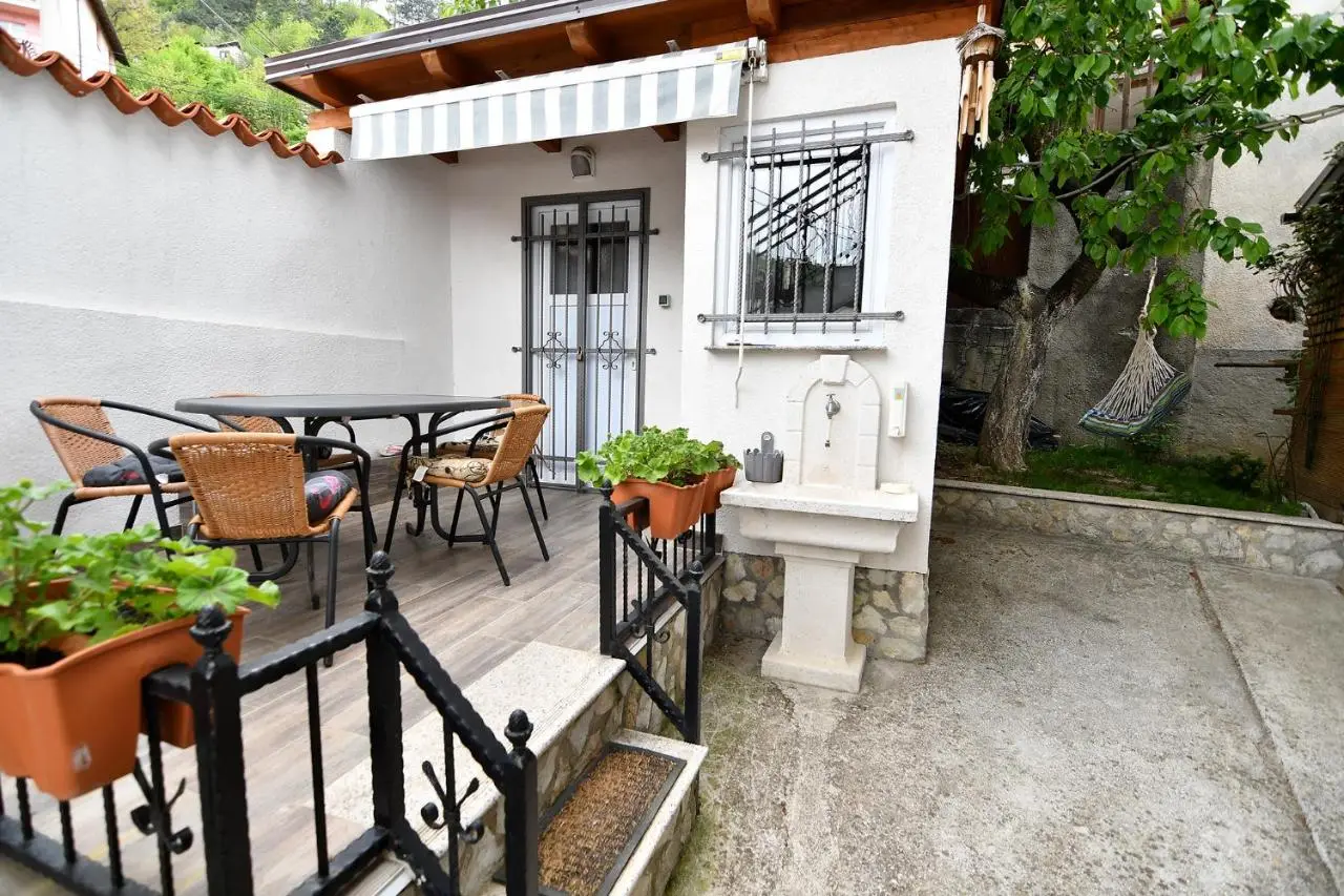 Garden of Dreams & Free Private Parking