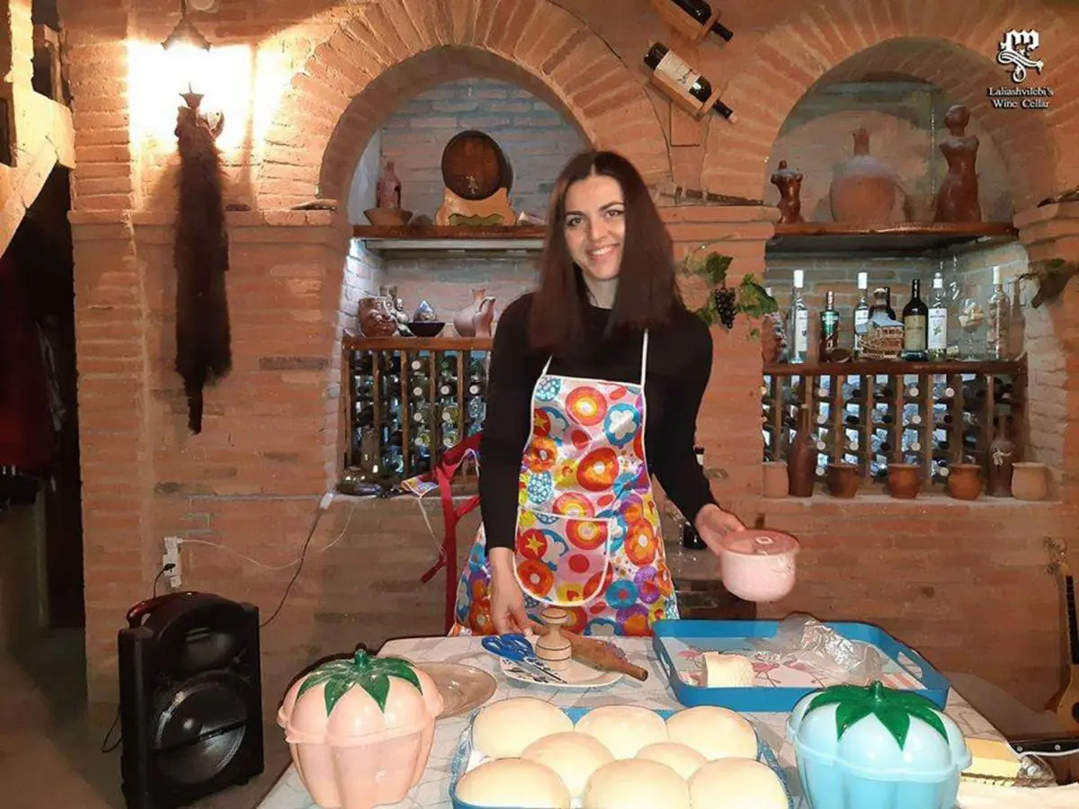 apartamenti Laliashvilebi's wine cellar