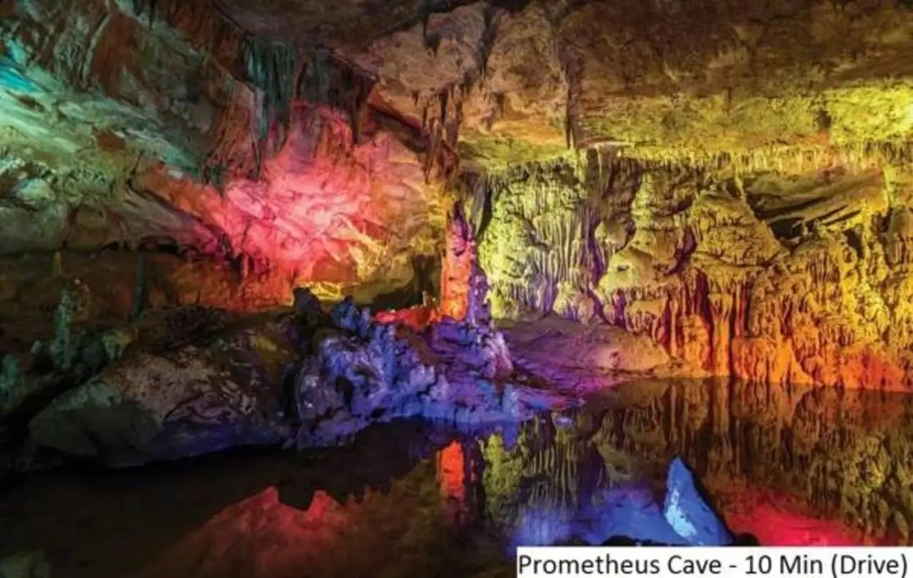 Prometheus Apartment