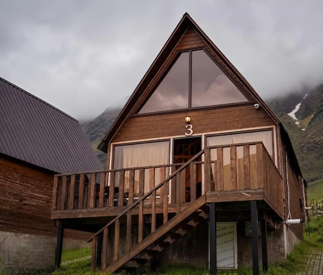 Kazbegi 4 side cottages